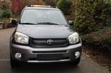 Toyota RAV 4 - 4x4 Allrad + Standheizung - gebrauchte Toyota RAV 4 aus dem Jahr 2004