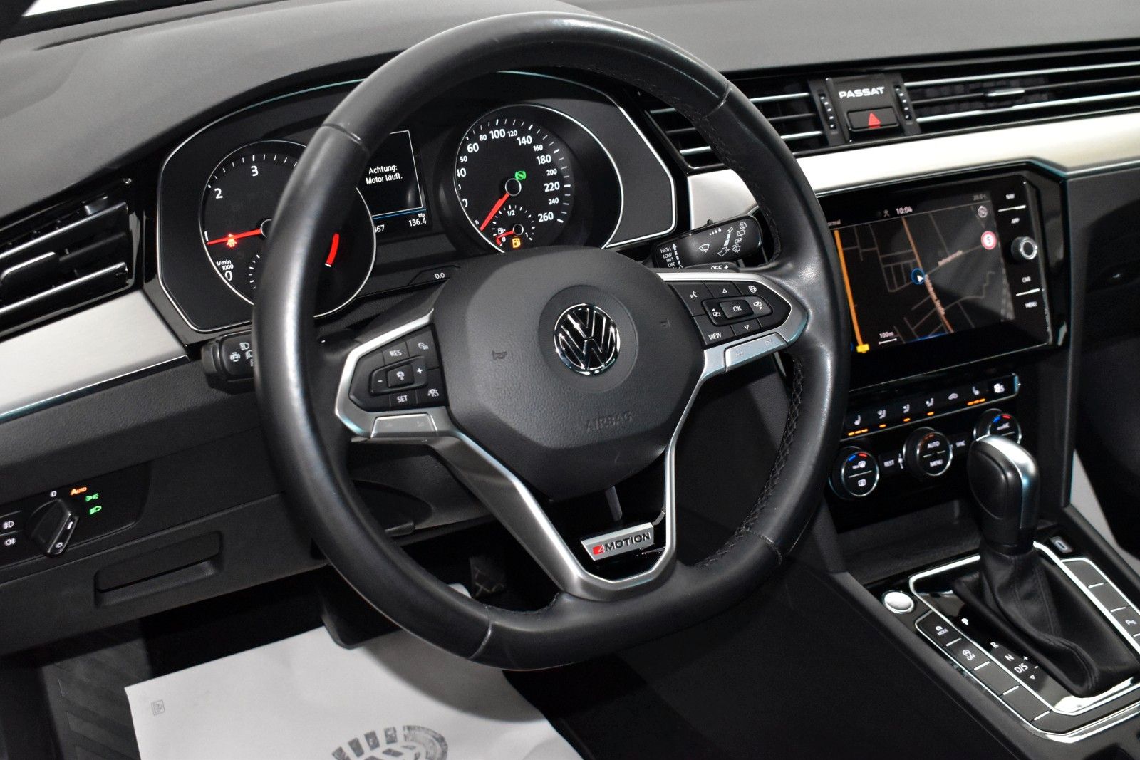 Fahrzeugabbildung Volkswagen Passat Variant R Line 4M T.Leder,Navi,Matrix-LED