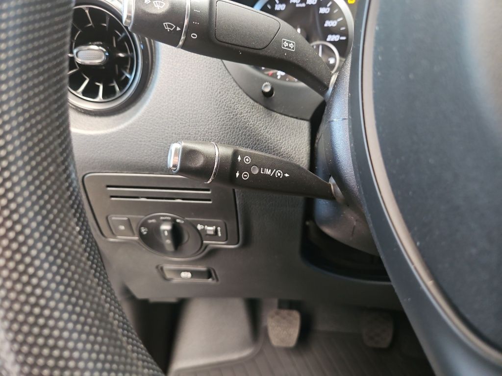 Fahrzeugabbildung Mercedes-Benz Vito 116 Kasten lang 3 Sitze Klima DAB GRA