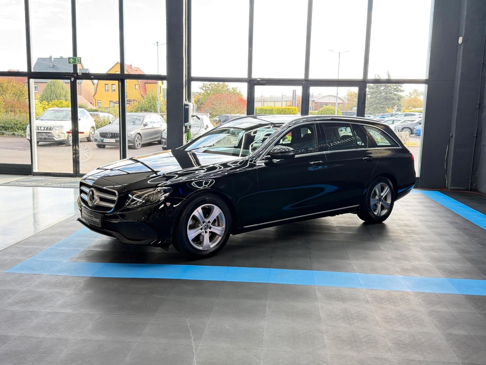 Mercedes-Benz E220d4Matic T9G-TRONIC+Burmester+ACC+LED+Rückfk.
