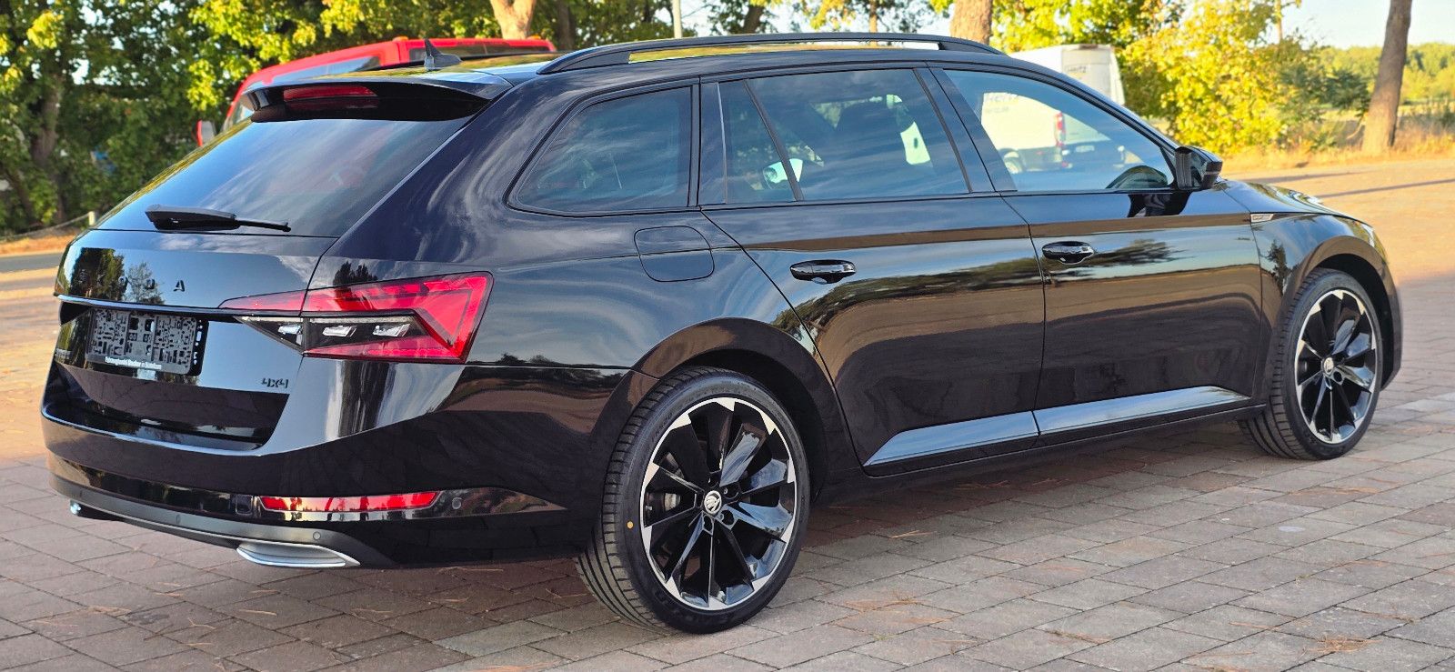 Skoda Superb Co. Sportline 2.0l 4x4 200PS AHK STDHZG imagem 3
