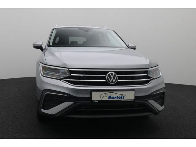 Fahrzeugabbildung Volkswagen Tiguan Allspace Life DSG ACC AHK 7Sitze LED