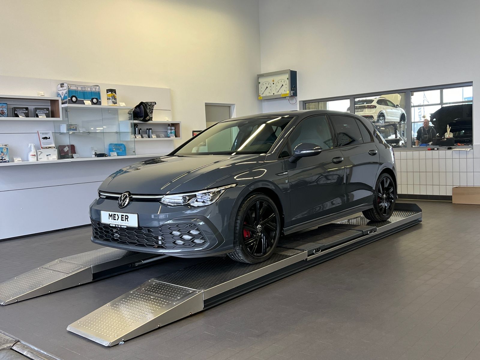 Fahrzeugabbildung Volkswagen Golf VIII GTD 2.0 TDI DSG *IQ.Drive-Paket, AHK,