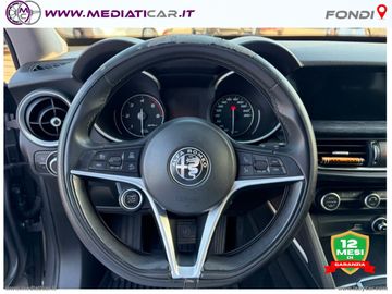 Alfa-Romeo Stelvio - 8