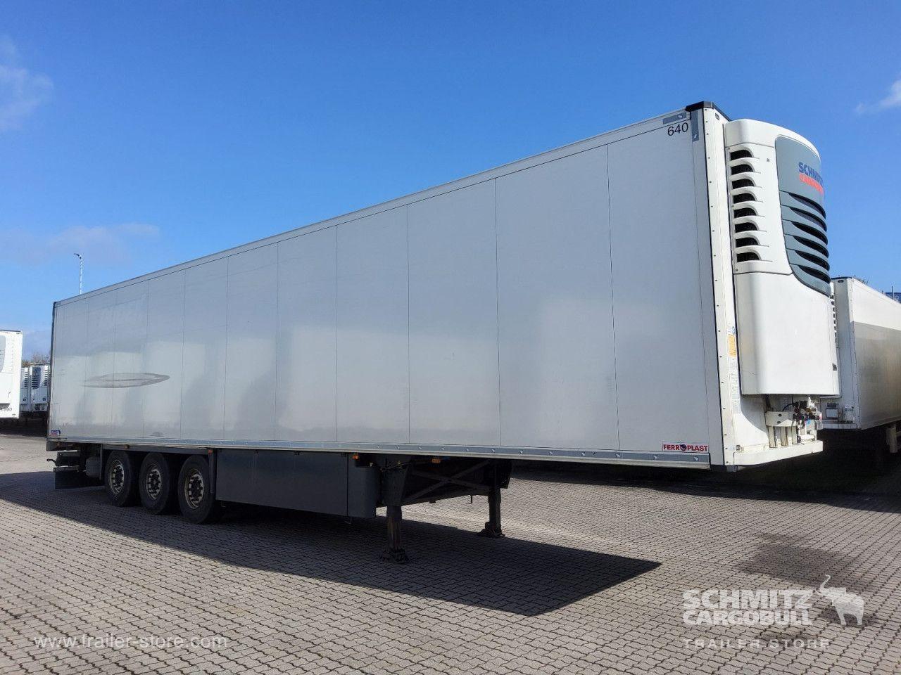 Schmitz Cargobull Tiefkühler Multitemp Doppelstock Trennwand