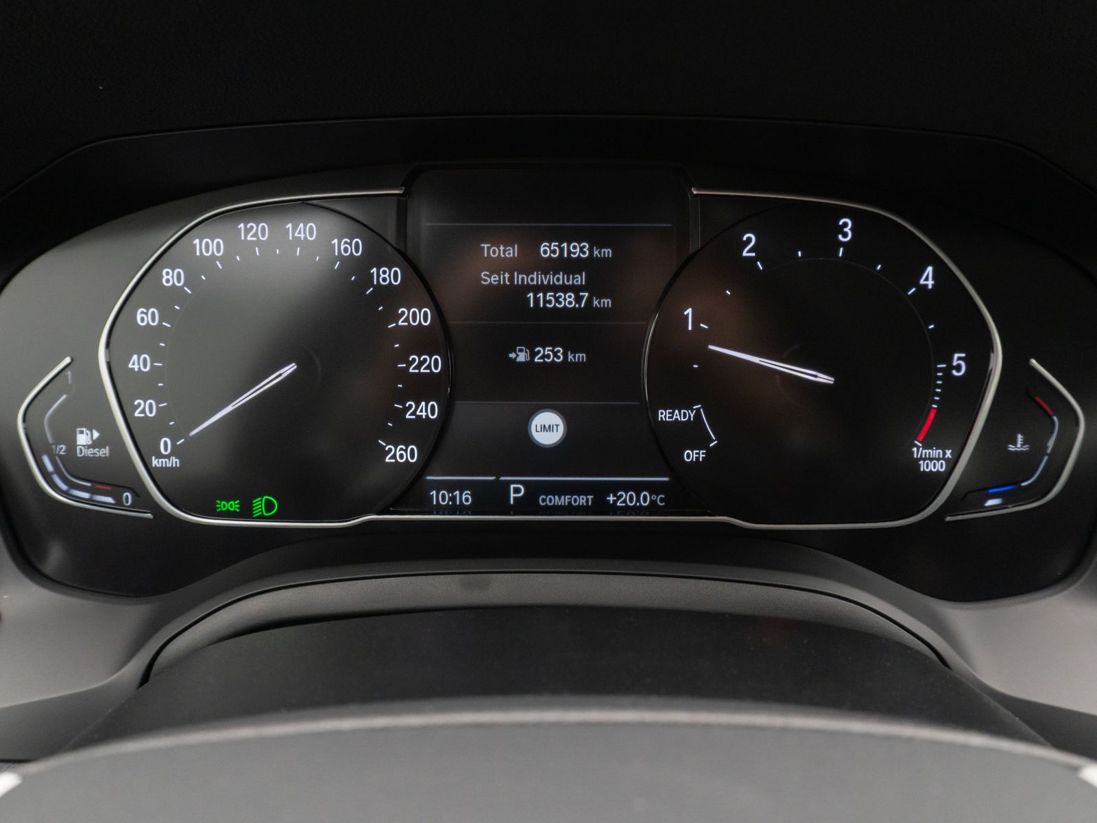 Fahrzeugabbildung BMW 320d Advantage GeschwindigReg Kamera DAB LED 17"