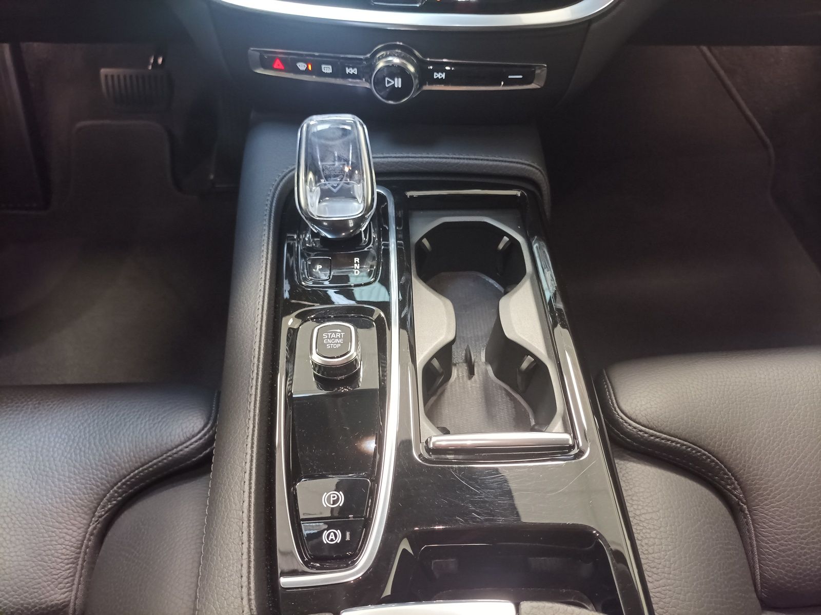 Volvo V 60 T6 AWD|AHK|Navi|HUD|LED foto 12
