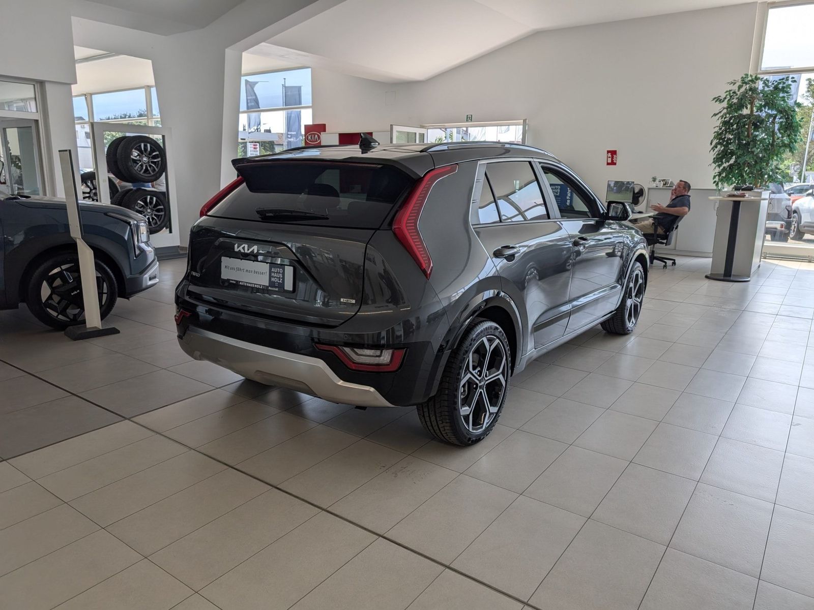 KIA Niro 1.6 HEV 129 DCT Spirit Relax 18-Zoll – Bild 4