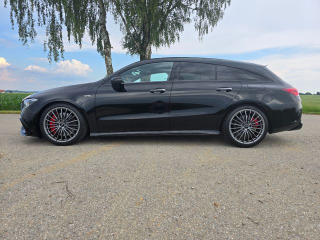 MERCEDES-BENZ CLA 45 AMG Shooting Brake Mercedes-AMG CLA 4...
