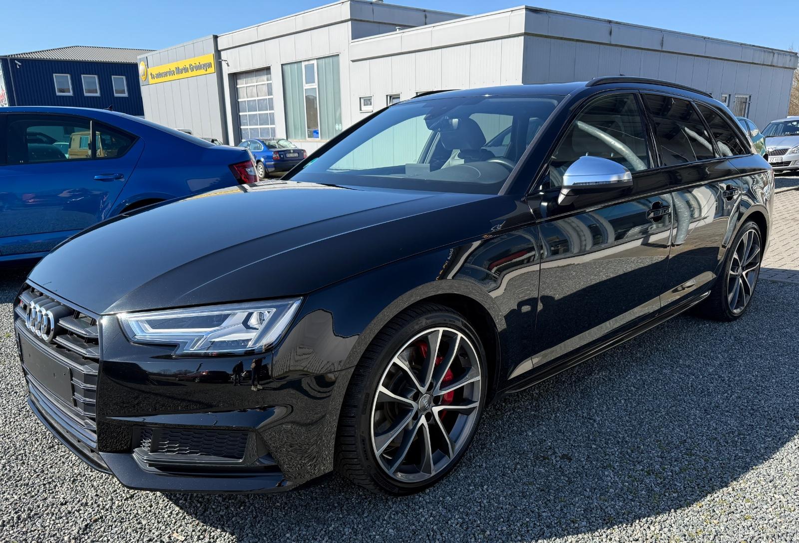 Audi S4 Avant 3.0 TFSI quattro