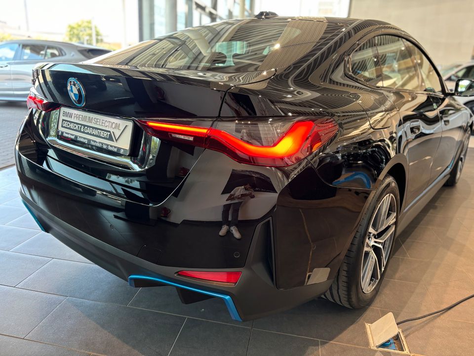 BMW i4 - Bild 12