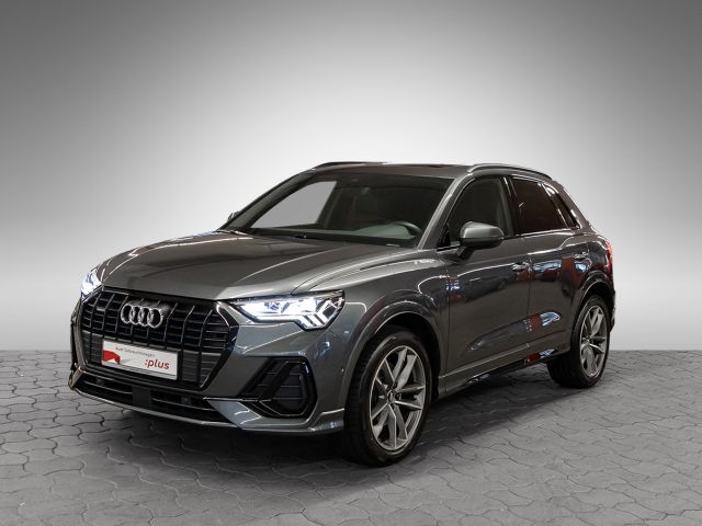 Audi Q3 45 TFSI quattro S line AHK Matrix Pano Kamera