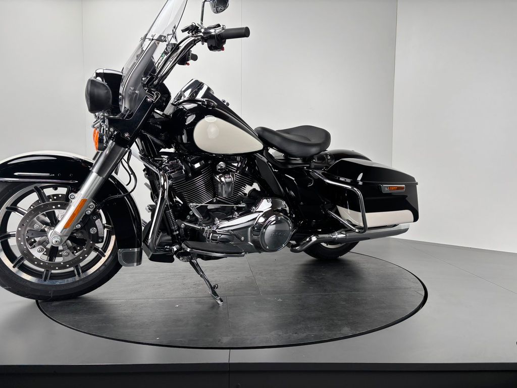 Fahrzeugabbildung Harley-Davidson ROAD KING POLICE *NEUWERTIG *5HD1