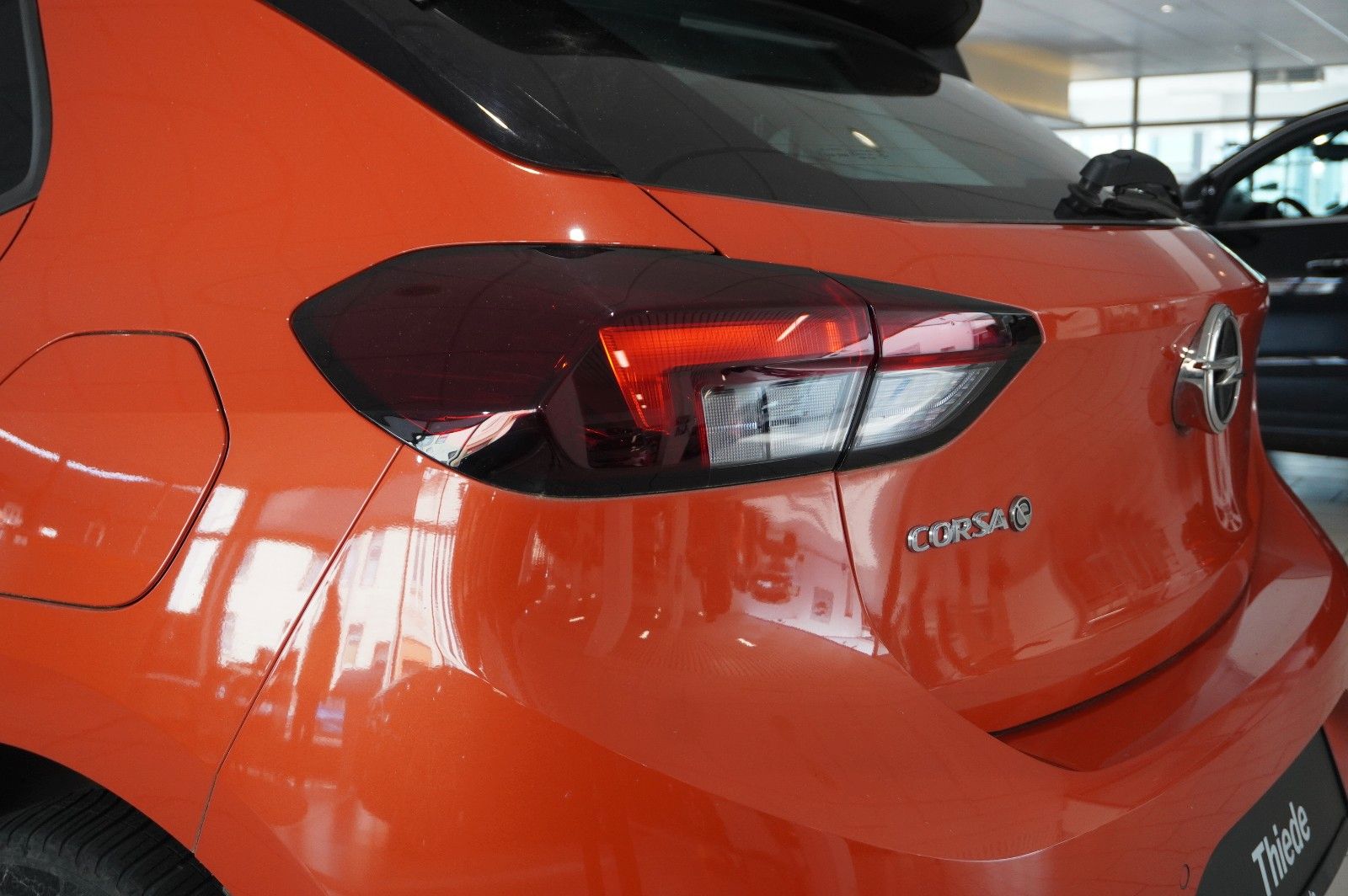 Fahrzeugabbildung Opel Corsa-e F EDITION 7KW NAVI/VIRT/TEMP/DAB/WÄRMEP.