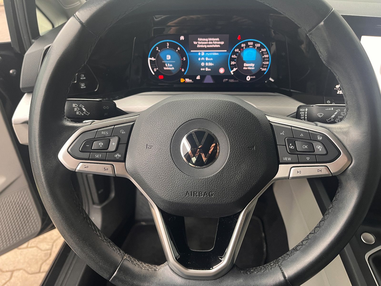 Fahrzeugabbildung Volkswagen Golf VIII Variant Life