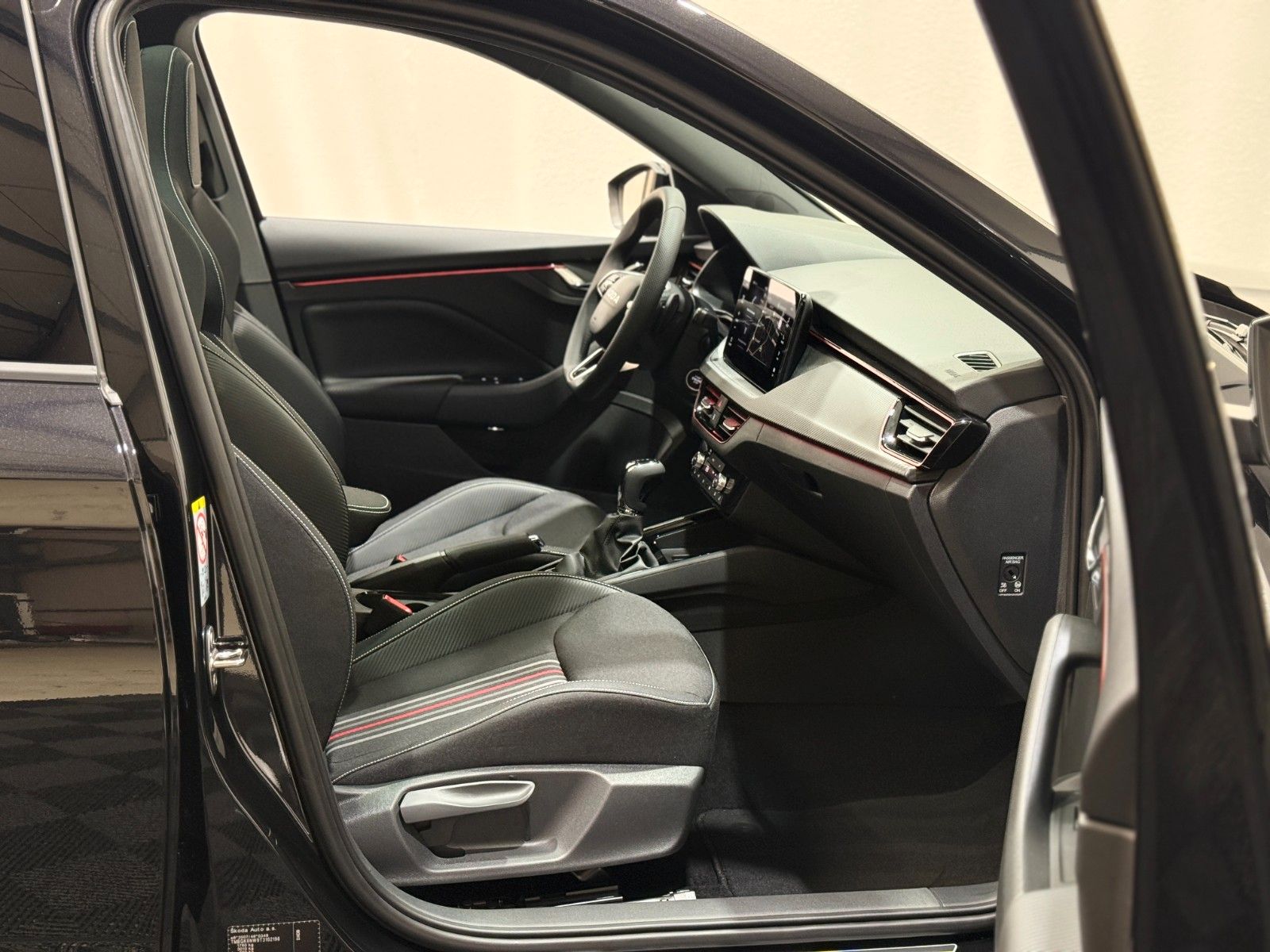 Fahrzeugabbildung SKODA Kamiq Monte Carlo / DSG / Matrix / Navi / AHK