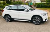 BMW X1 xDrive25i Aut. Sport Line Navi Pano AHK  - BMW X1: Xdrive25i