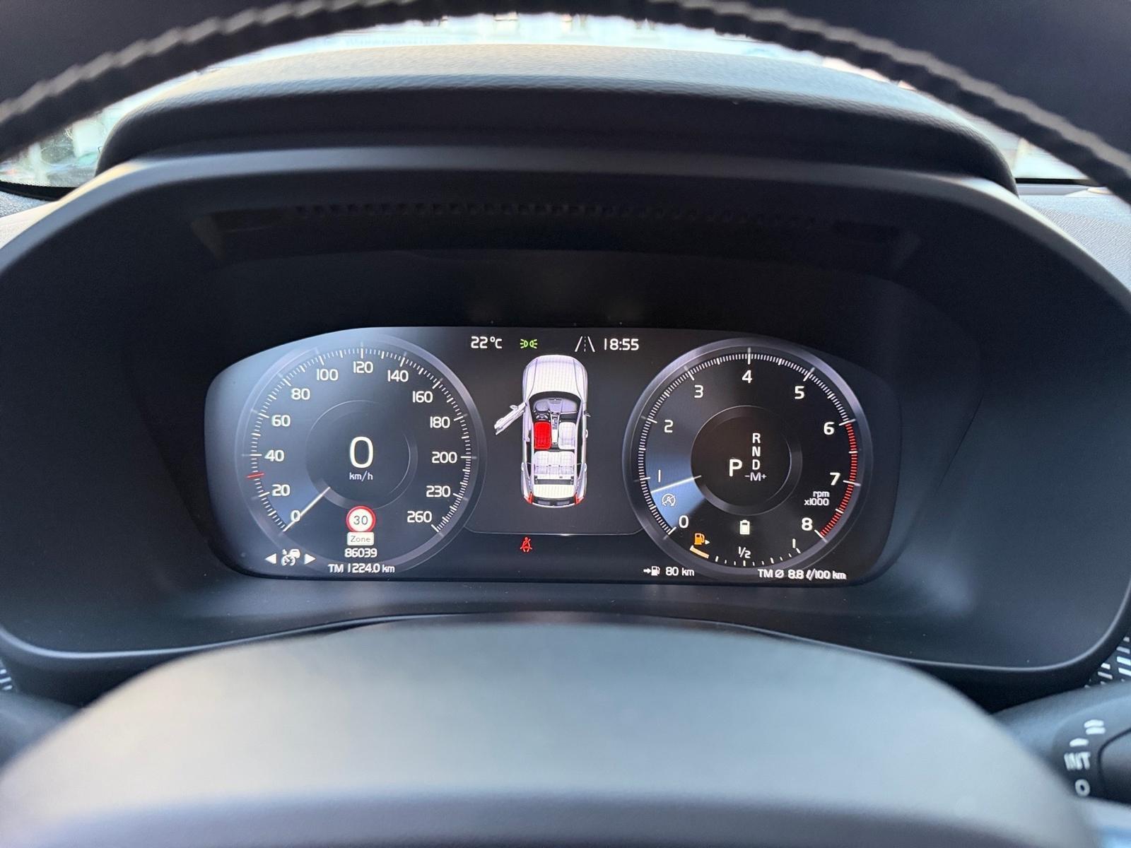 Volvo XC40 R Design 2WD Pano*Kamer*ToTWink*ACC*1.J.Gar