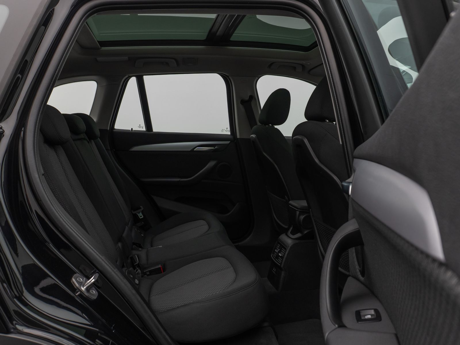 Fahrzeugabbildung BMW X1 sD20i Panorama Navi Lordos DAB HiFi Parkassis