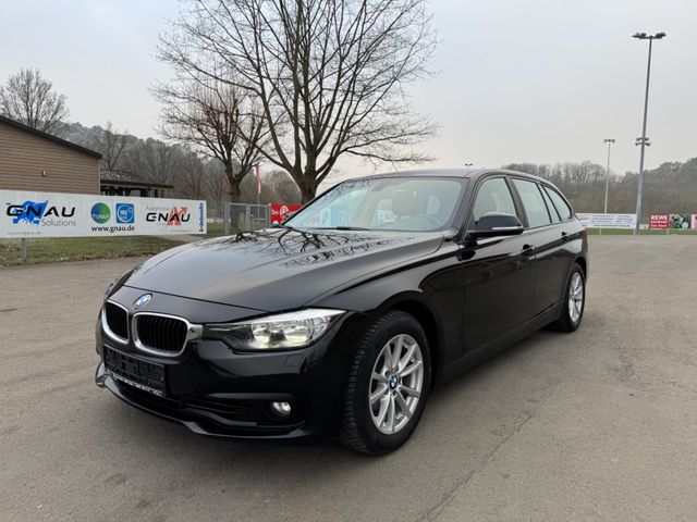 BMW 320  Touring 320 i 135 kW  Automatik / Navi