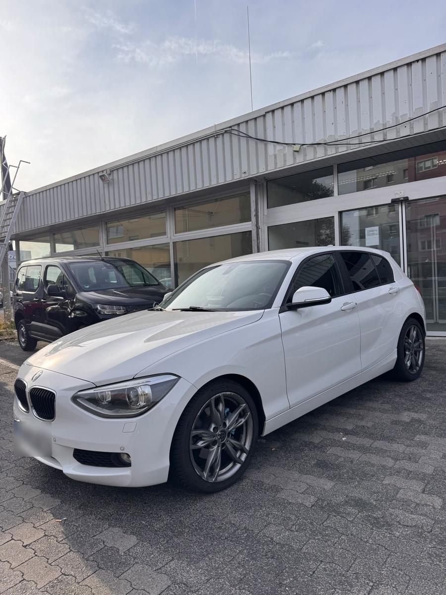BMW 120
