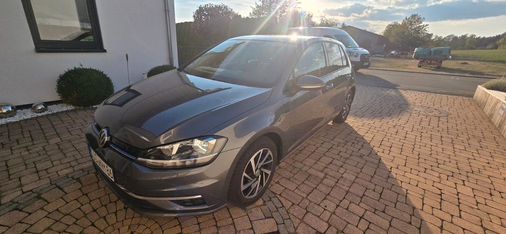 Image of Volkswagen Golf