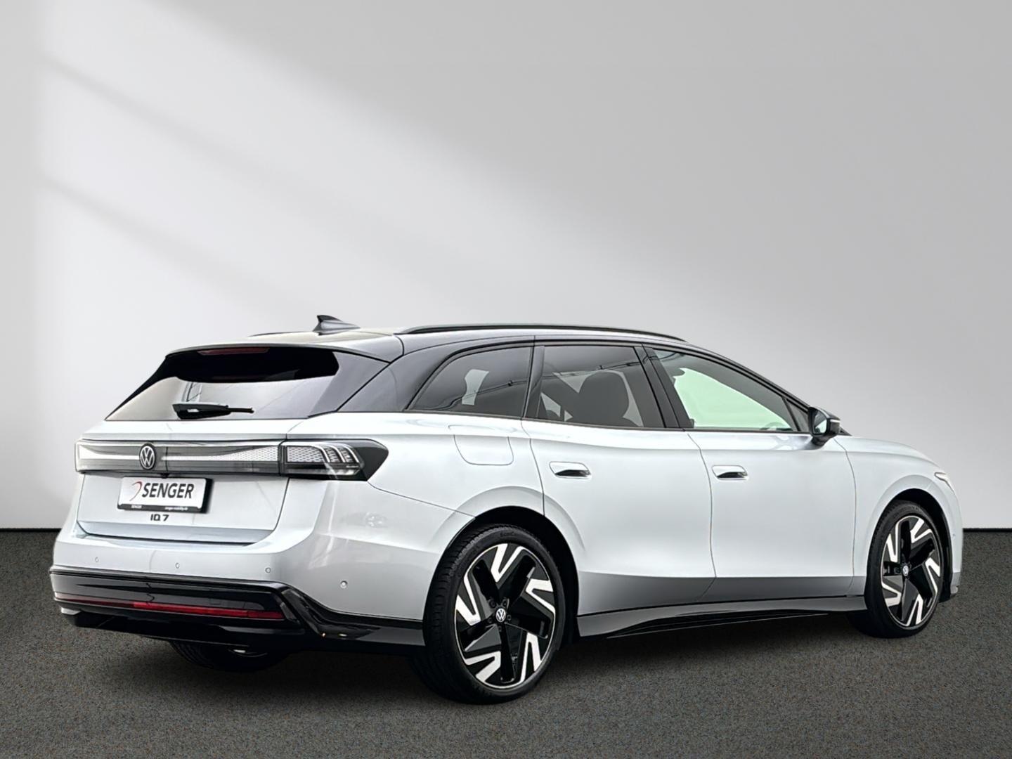 Volkswagen ID.7 Tourer Pro S AHK Matrix Pano HuD 360°Kam