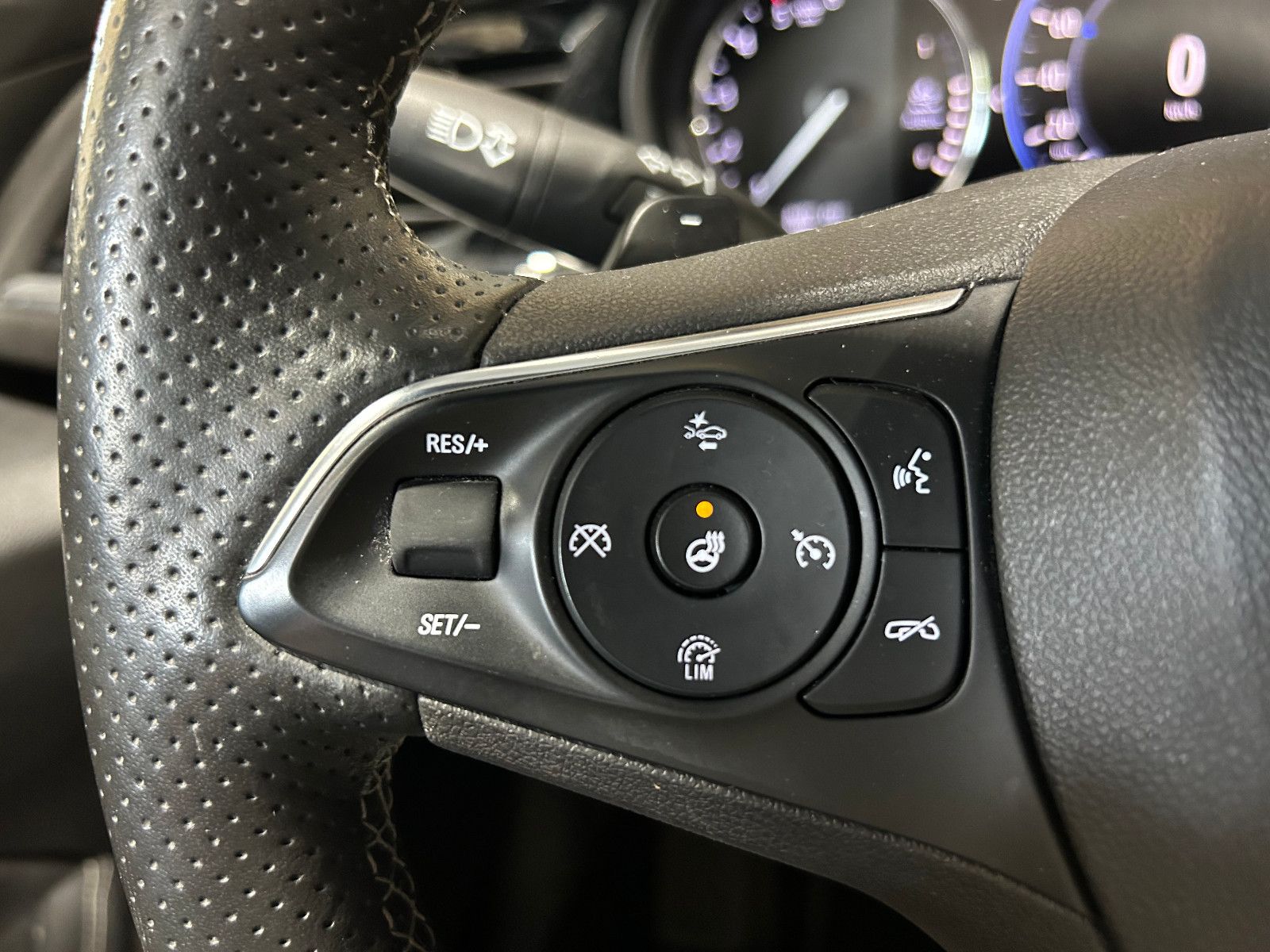 Fahrzeugabbildung Opel Insignia B Sports Tourer Ultimate/8-FACH/APPLE/