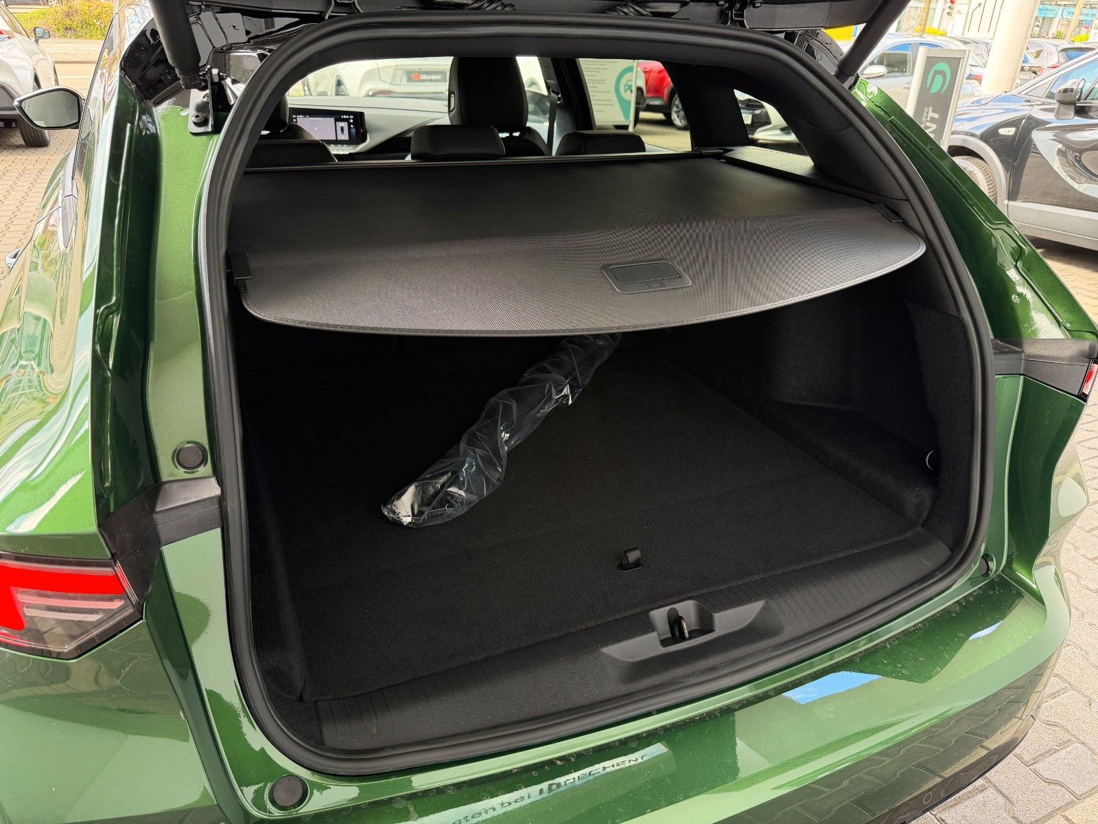 Fahrzeugabbildung Opel Astra L ST Facelift Electric Ultimate 55kWh!