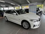 BMW 330e Touring Advantage Drivng Assist+Key+ACC - BMW 330: Kombi, 330d
