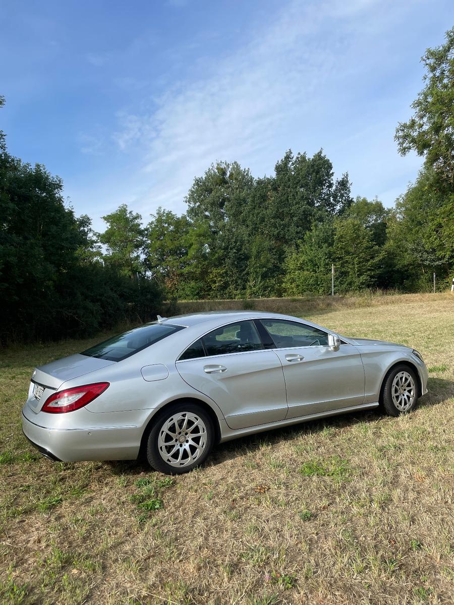 Mercedes-Benz CLS 220 d ,  2.Hand, Iridiumsilber, TÜV 02/2028