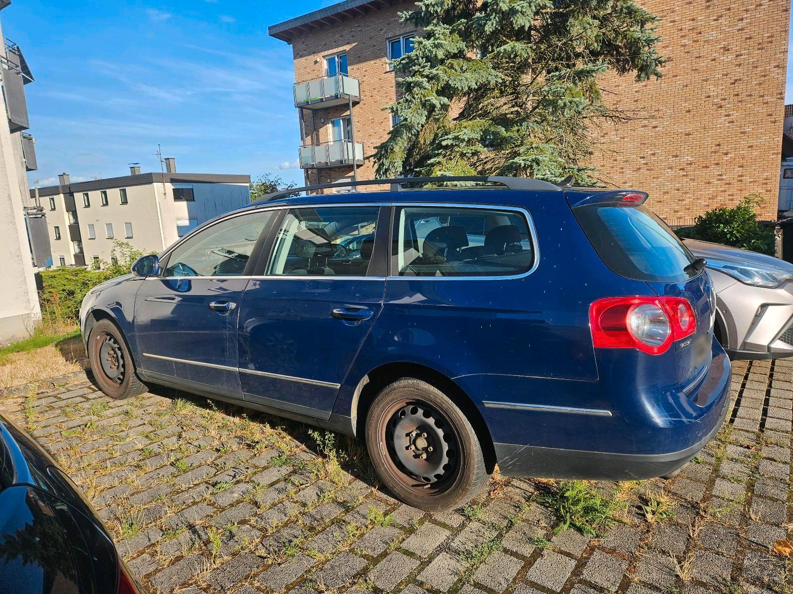 Volkswagen Passat 2008 — rear view