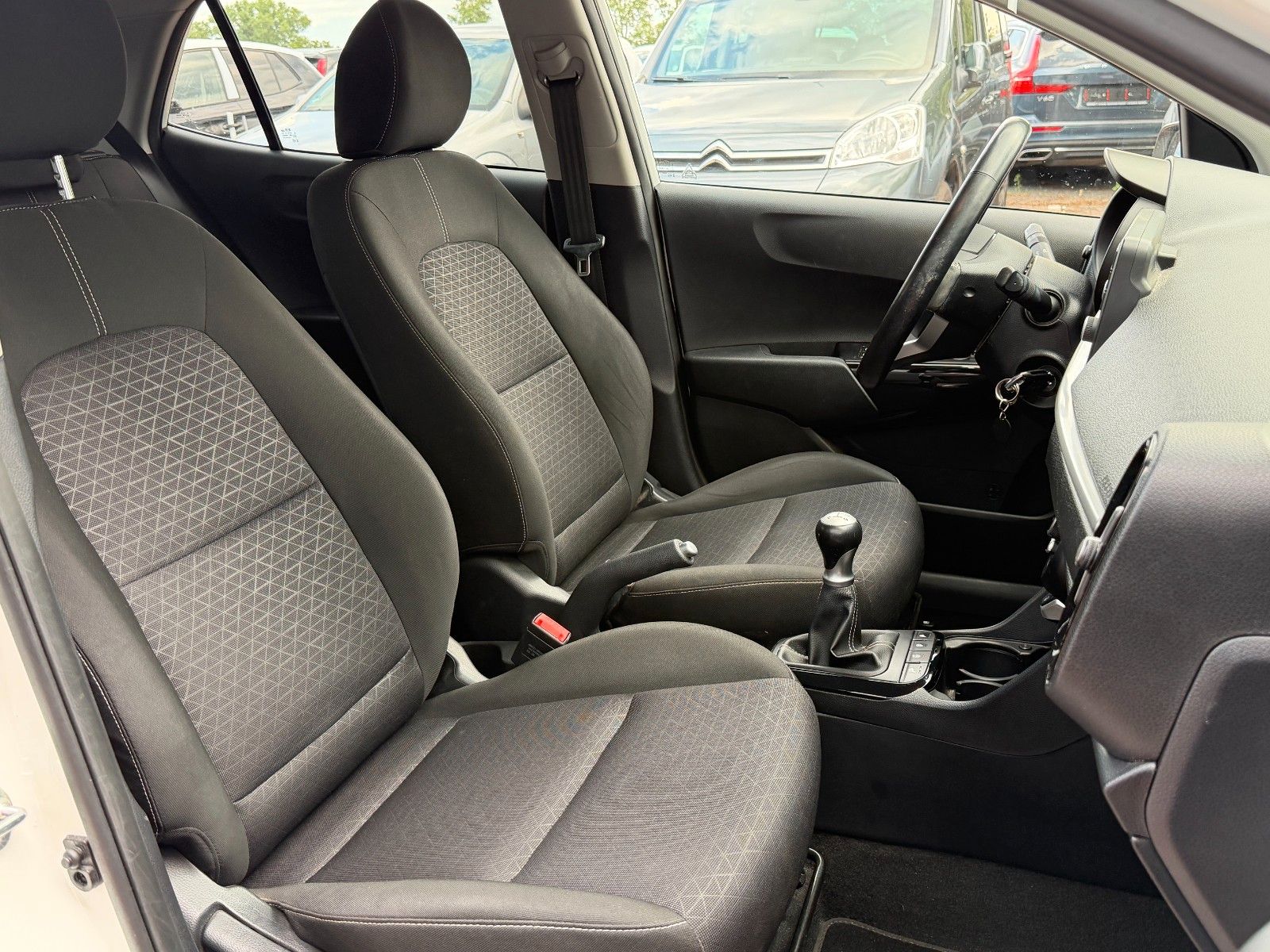Fahrzeugabbildung Kia Picanto 1.0 Dream-Team Edition *Klima*Allwetter*
