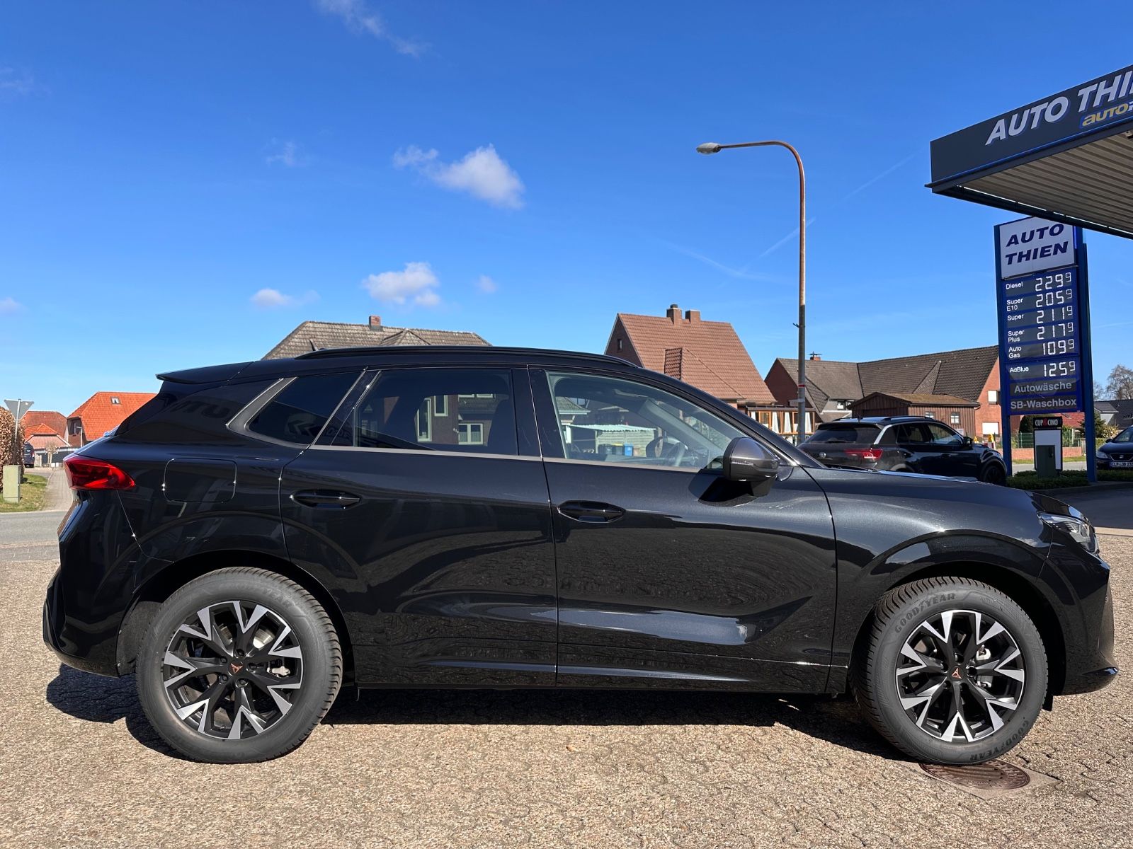 Fahrzeugabbildung CUPRA Terramar 1.5 eTSI DSG AHK/Navi/ACC/LED/SHZG/GJR