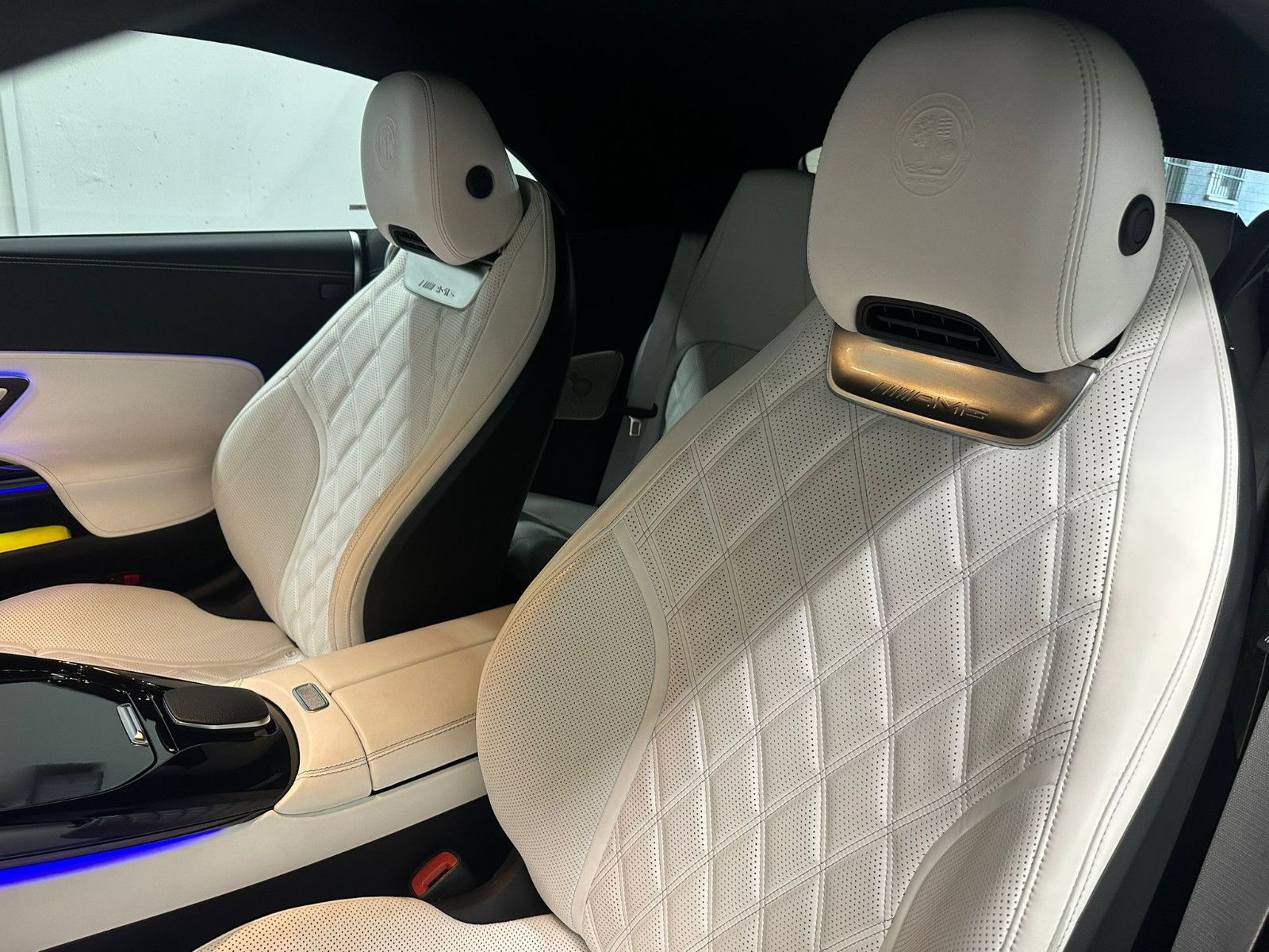 Fahrzeugabbildung Mercedes-Benz SL 63 AMG 4MATIC+ *KERAMIK*MANUFAKTUR*CARBON*TV*