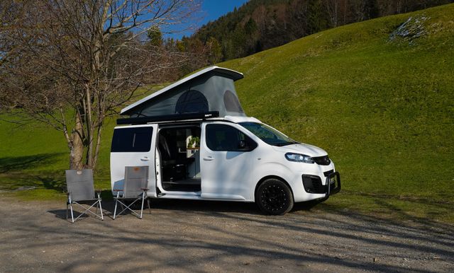 BuZz Lightyear – Opel vivaro 1.9 sdi compact camper from €78 p.d. - Goboony