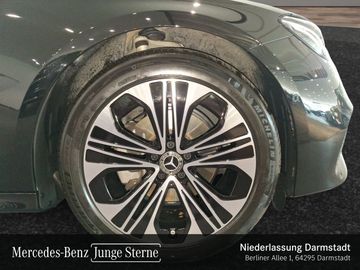 Mercedes E 220 - 5