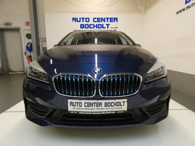 BMW 225 xe  IP Advantage*Aut+Navi*LED*PDC*RFK