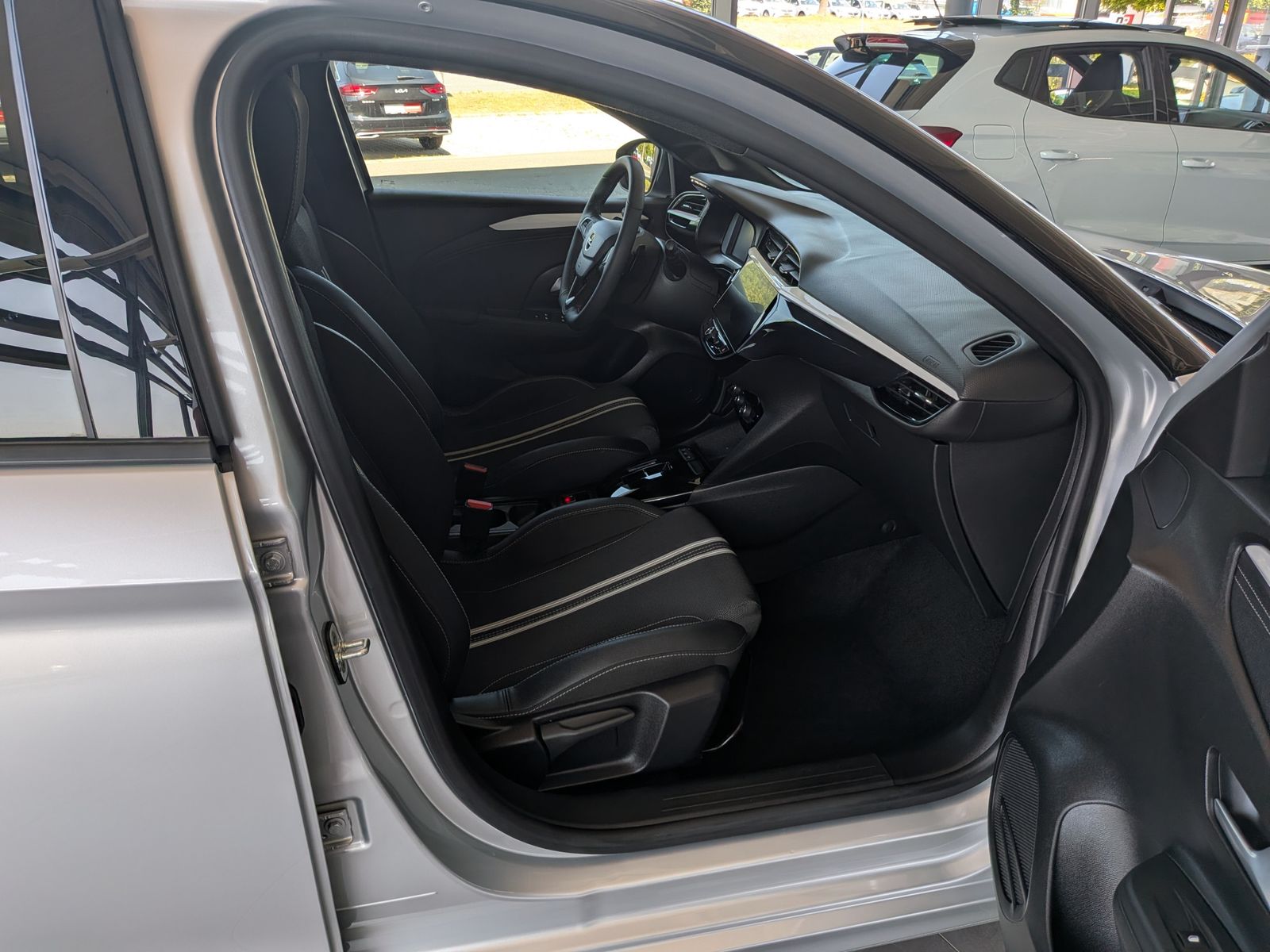 Fahrzeugabbildung Opel Corsa GS 1.2 Turbo LED Navi ACC Kamera Carplay