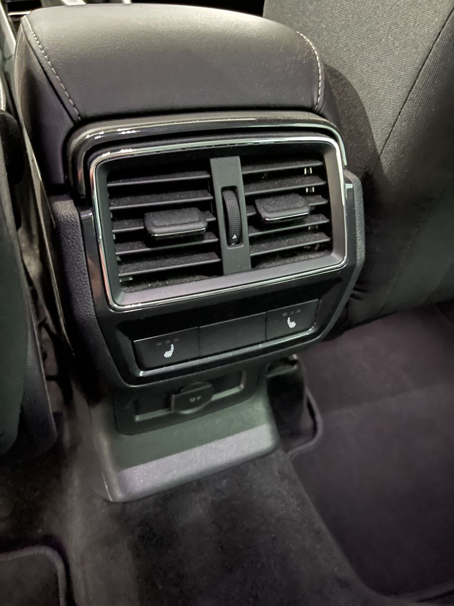 Fahrzeugabbildung SKODA Karoq 1.5 TSI*LED*Cam*Virtual Cockpit*SHZ*
