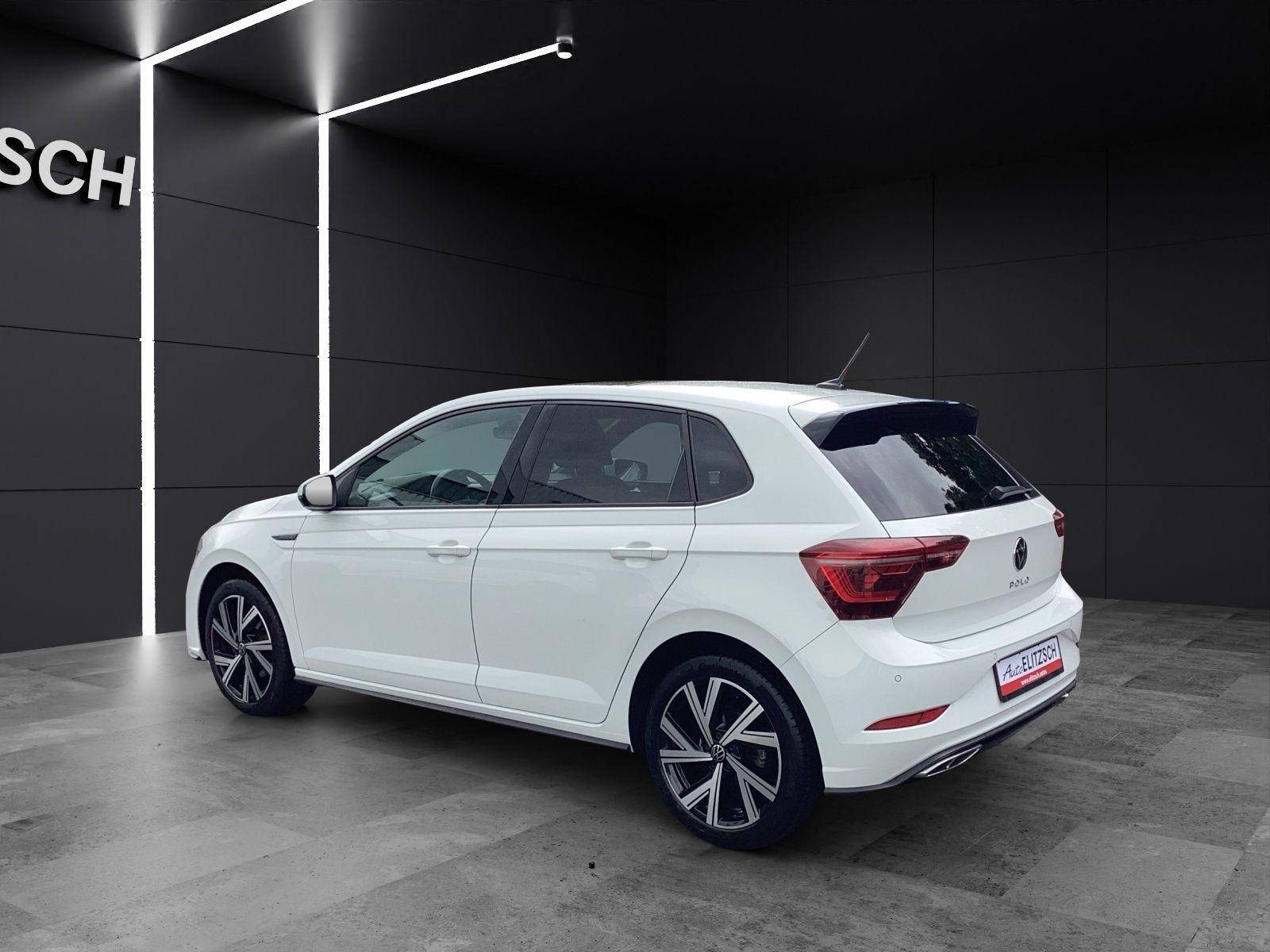 Fahrzeugabbildung Volkswagen Polo R-Line DSG MATRIX RFK PANO