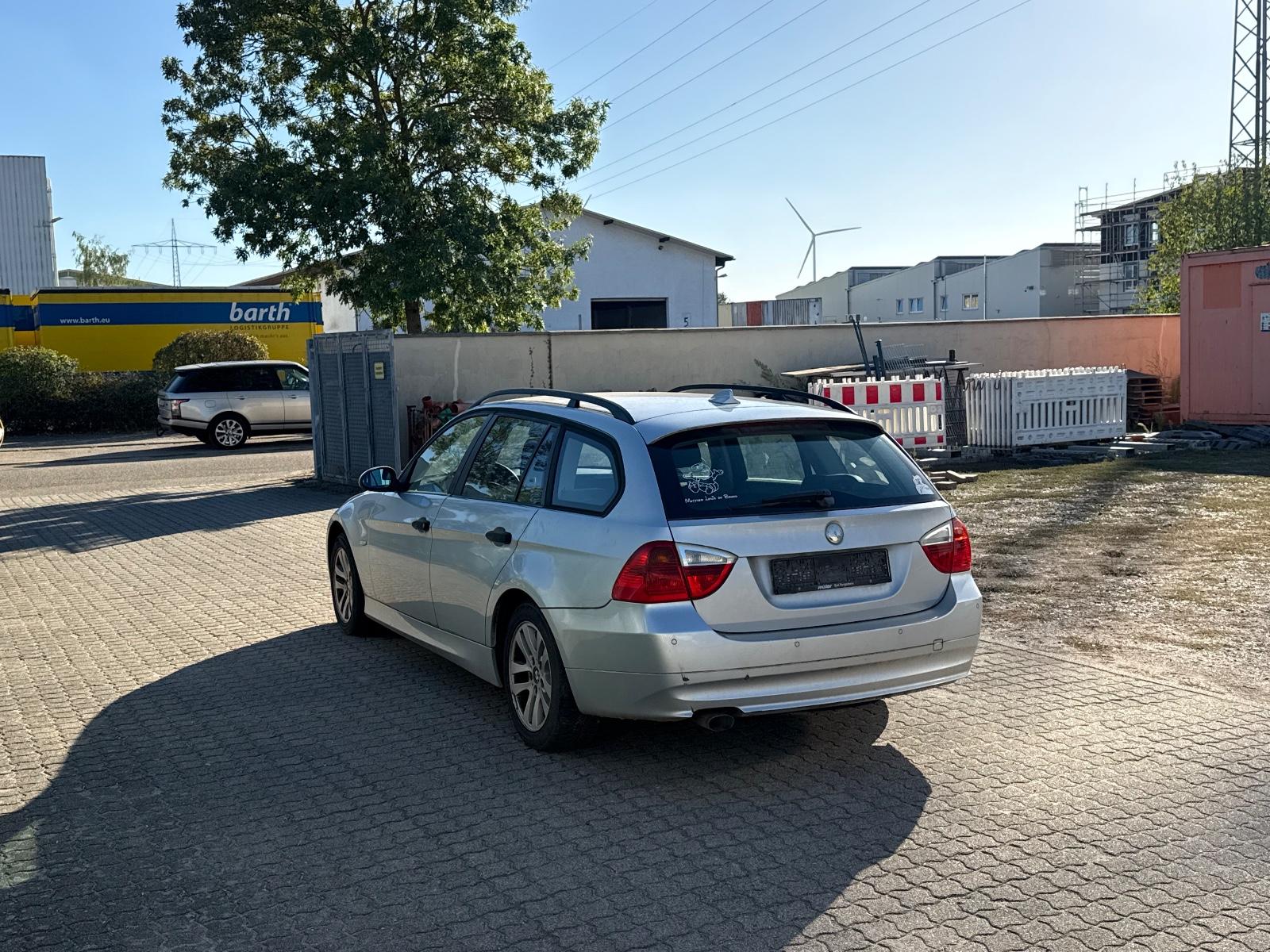 BMW 318 2006 — engine 1.995 cm³, 122 HP (90kW)