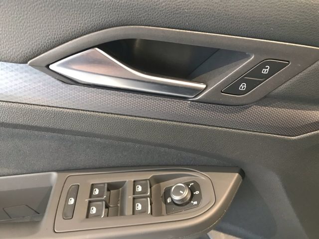 Golf VIII Active 1.5 TSI 6-Gang*NAVI*SHZ*DAB+*