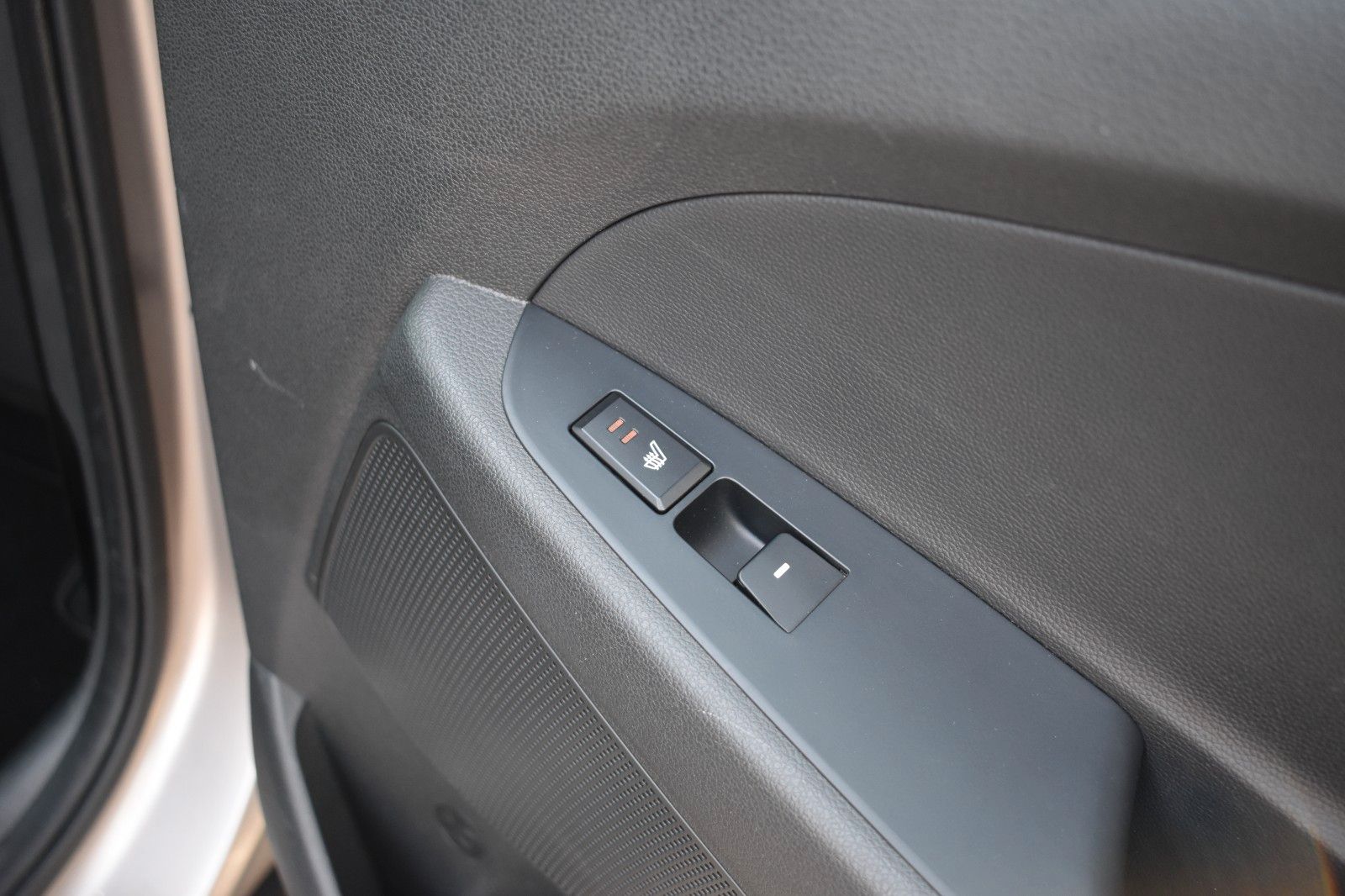 Fahrzeugabbildung Hyundai Tucson Style 2WD Panorama Dach Bluetooth Schaltr