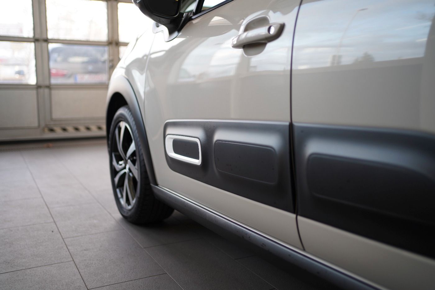 Fahrzeugabbildung Citroën C3 PureTech 110 Shine Pack Sitzheizung Navi DAB