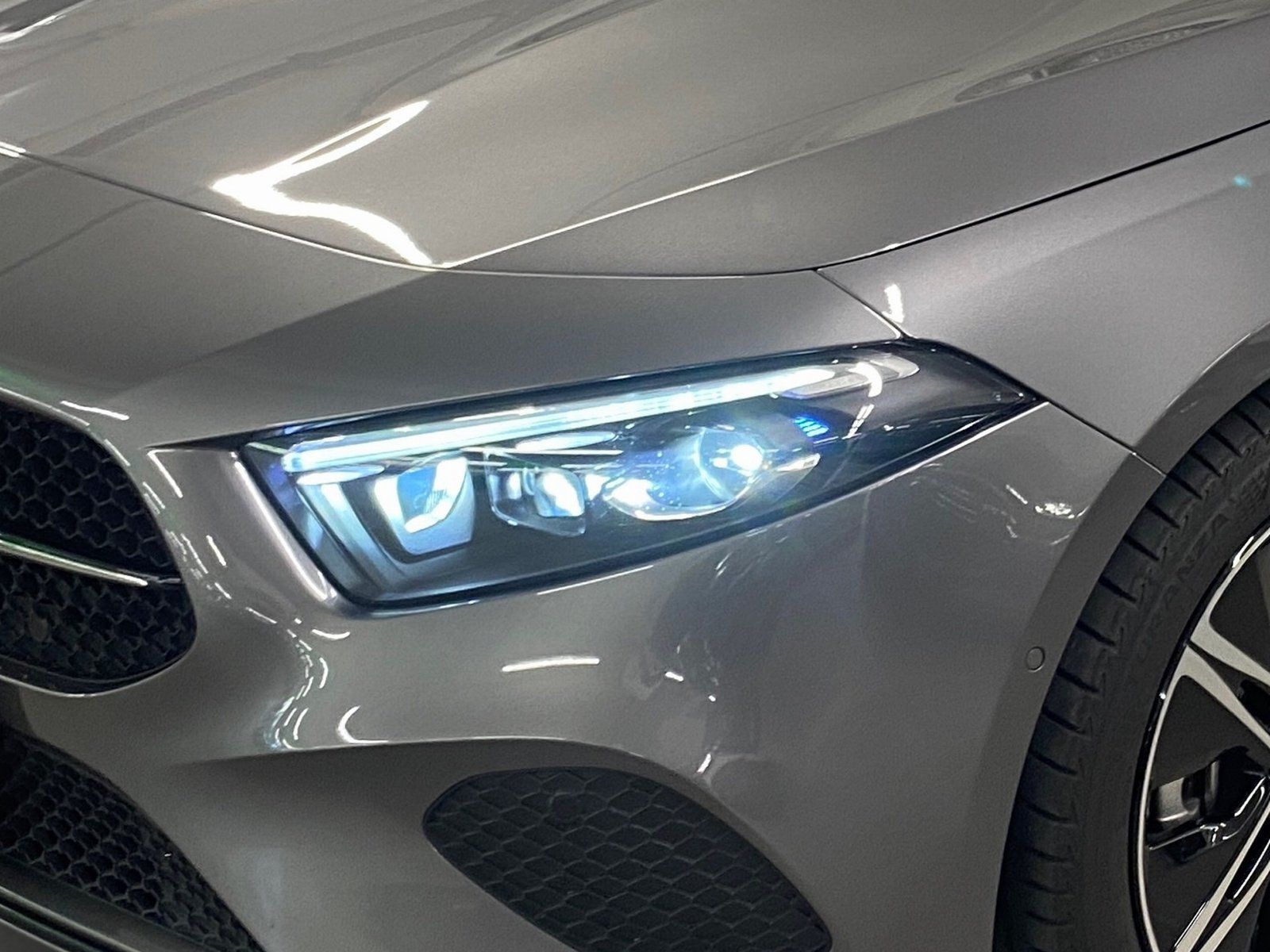 Fahrzeugabbildung Mercedes-Benz A 180 Progressive*Night*360*Totwinkel*Multibeam*
