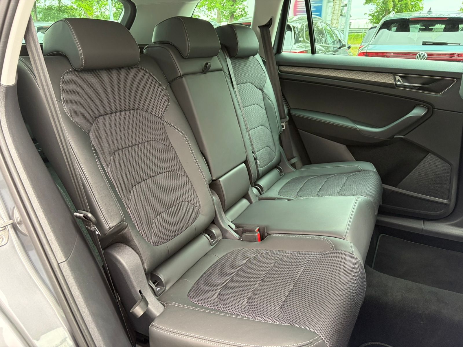 Fahrzeugabbildung SKODA Kodiaq FL Style 1.5 TSI DSG *AHK,LED,ACC,19"-LM*