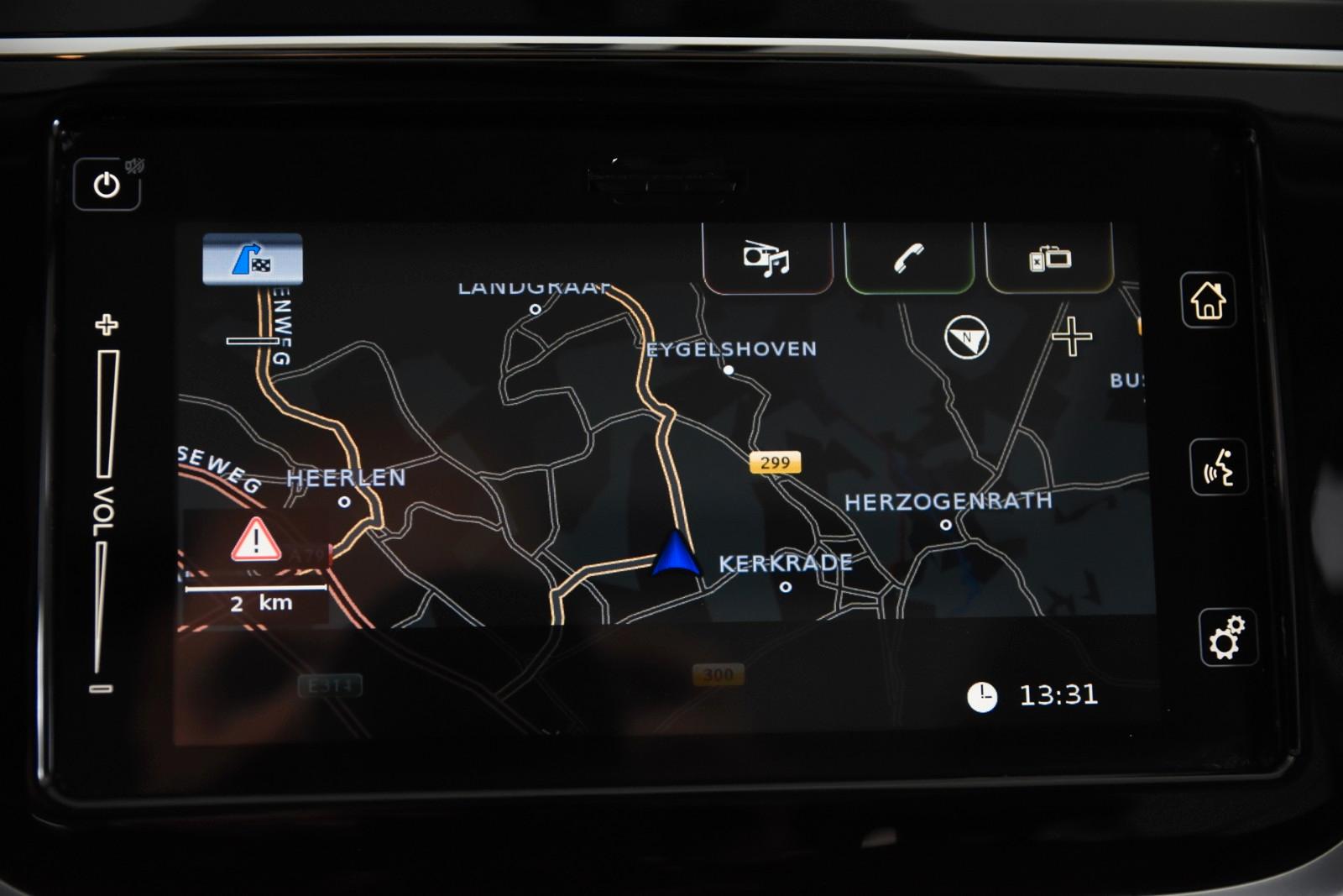Suzuki (SX4) S-Cross  Automatik *Navi*Pano.*AHK*SHZ*