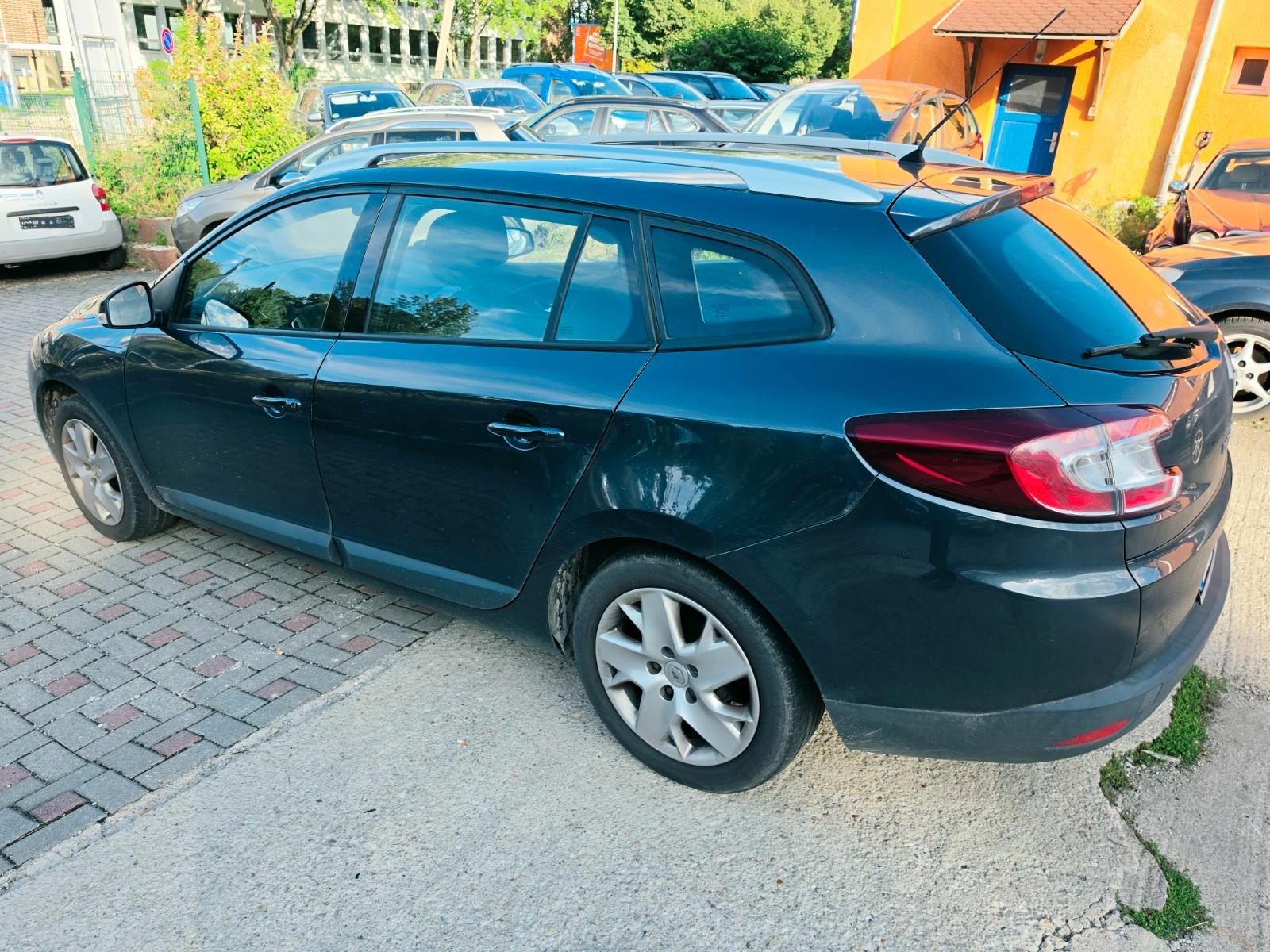 Renault Megane 2011 — engine 1.461 cm³, 110 HP (81kW)