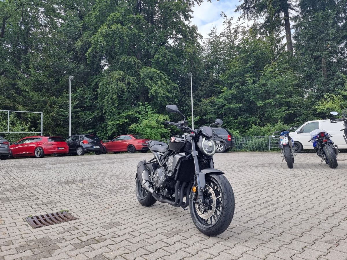 Fahrzeugabbildung Honda CB 1000 R Black Edition 2024